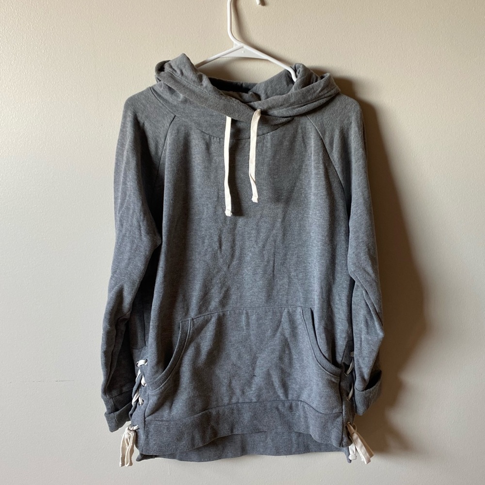Gap hoodie with ties